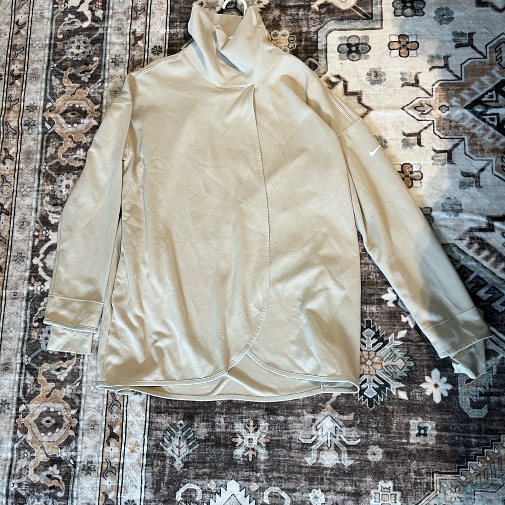 Maternity Nike Dry Fit Pullover
